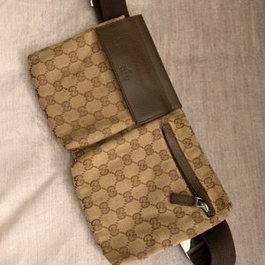 🛑SOLD!🛑 Gucci CANVAS AND LEATHER belt bag 100% AUTH